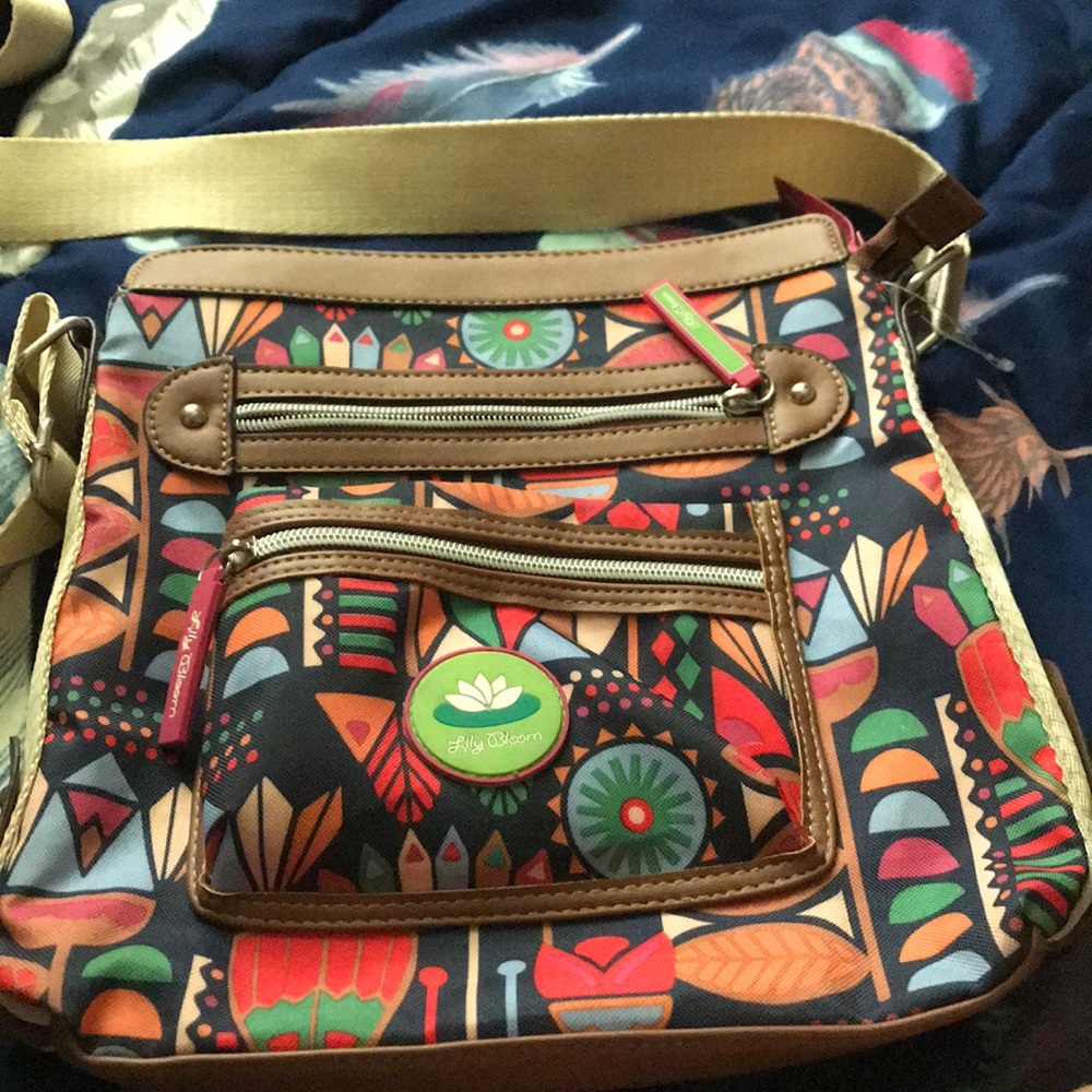 Lily Bloom Bellla Crossbody